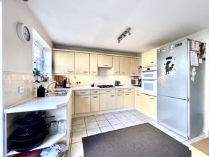 Kitchen Breakfast Room- click for photo gallery